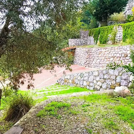 The Stone House, A Peaceful Escape For Seasons Holiday home *